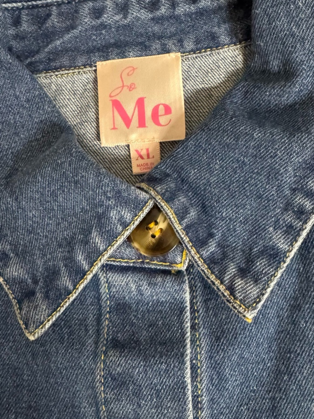 Blue Denim Short Sleeve Button-Down Shirt  XLARGE    #11 - Picture 8 of 8